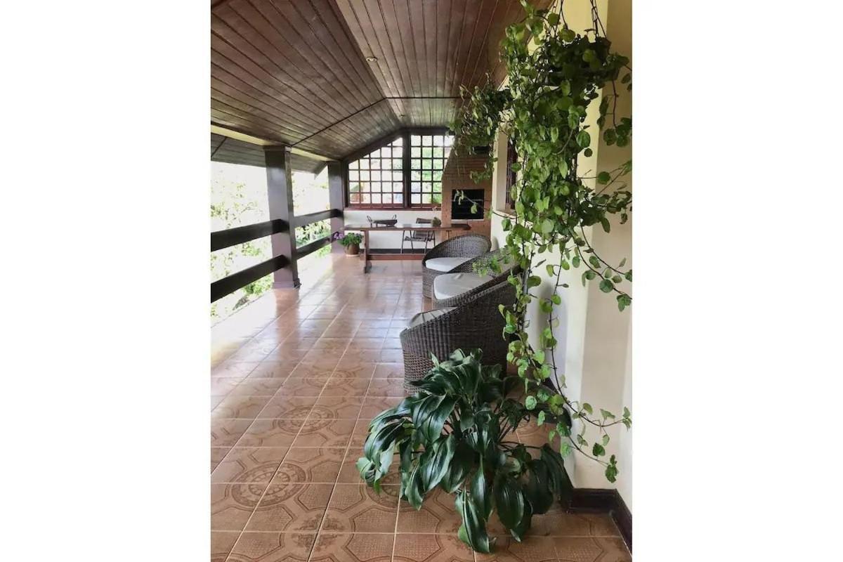 Casa das Montanhas com jacuzzi no jardim by Capivari Lodge Home Campos do Jordão Exterior foto