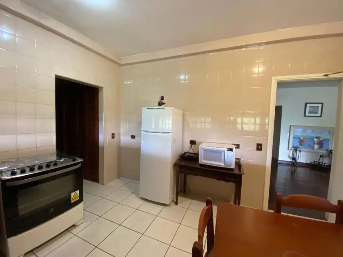 Casa das Montanhas com jacuzzi no jardim by Capivari Lodge Home Campos do Jordão Exterior foto